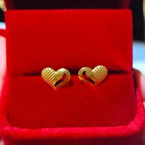 18k Real Gold Stud Heart Earrings